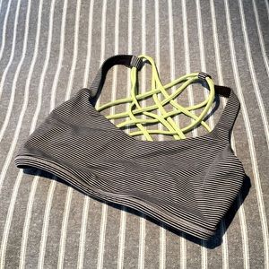 Lululemon sports bra